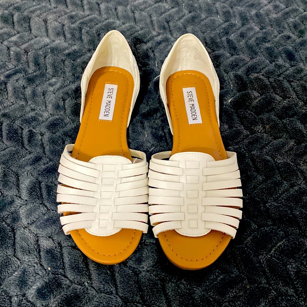 super comfortable steve madden brand strappy flat sandals size 7 medium